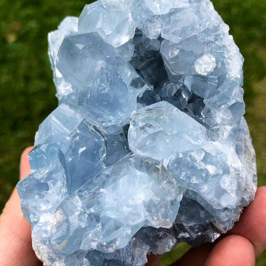 Celestite/Celestine Geode neom.soul