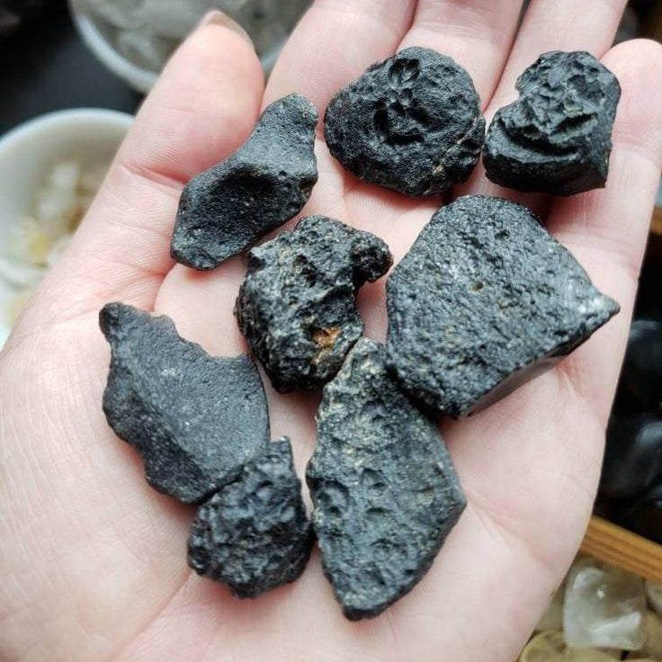 Tektite