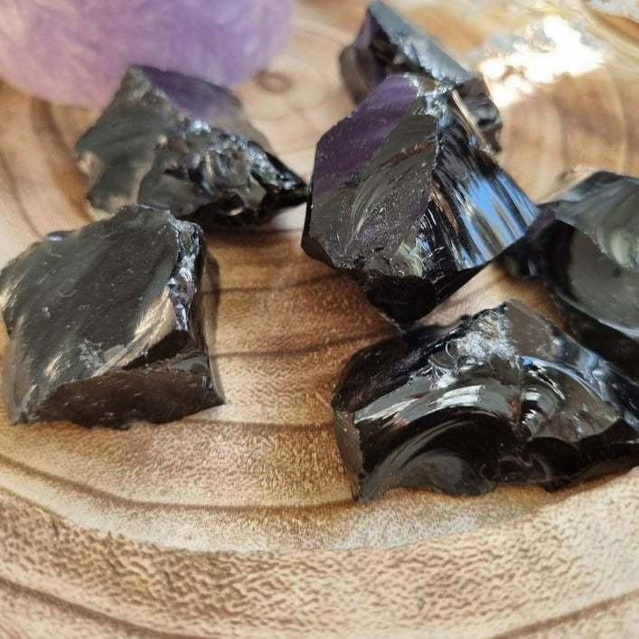 Obsidian - Black neom.soul
