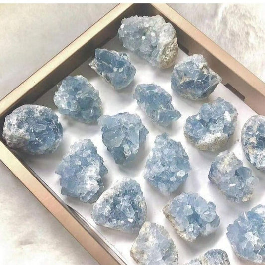 Celestite/Celestine Geode neom.soul