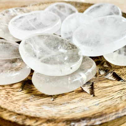 Crystal Worry Stone neom.soul