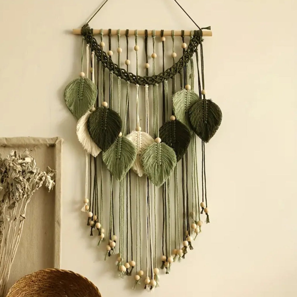 Macrame Wall Hanging : Leafy drops